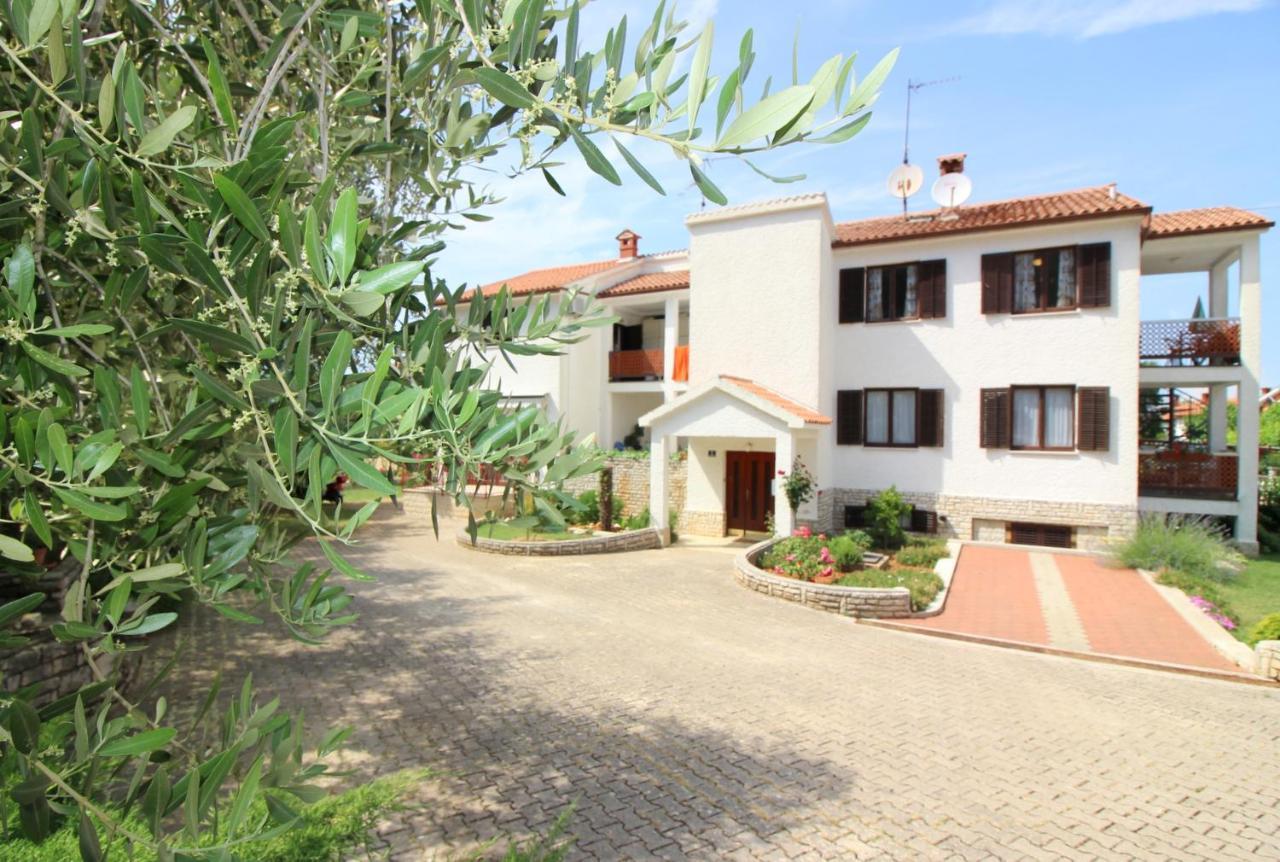 Apartment Ema Near City Center Poreč Kültér fotó